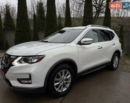 Белый Ниссан Rogue, объемом двигателя 2.5 л и пробегом 138 тыс. км за 13900 $, фото 10 на Automoto.ua