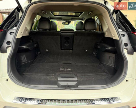 Белый Ниссан Rogue, объемом двигателя 2.49 л и пробегом 117 тыс. км за 17800 $, фото 9 на Automoto.ua