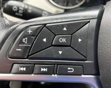 Білий Ніссан Rogue, об'ємом двигуна 2 л та пробігом 31 тис. км за 8000 $, фото 11 на Automoto.ua