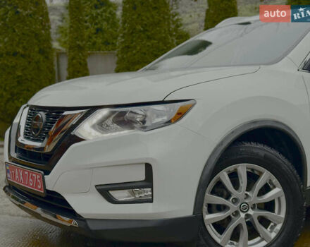 Белый Ниссан Rogue, объемом двигателя 2.5 л и пробегом 138 тыс. км за 13900 $, фото 8 на Automoto.ua