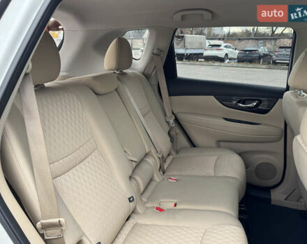 Белый Ниссан Rogue, объемом двигателя 2.49 л и пробегом 132 тыс. км за 16700 $, фото 47 на Automoto.ua