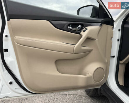 Белый Ниссан Rogue, объемом двигателя 2.49 л и пробегом 132 тыс. км за 16700 $, фото 38 на Automoto.ua