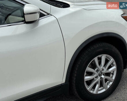 Белый Ниссан Rogue, объемом двигателя 2.49 л и пробегом 132 тыс. км за 16700 $, фото 9 на Automoto.ua