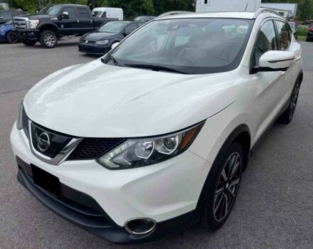 Білий Ніссан Rogue, об'ємом двигуна 2 л та пробігом 31 тис. км за 8000 $, фото 2 на Automoto.ua