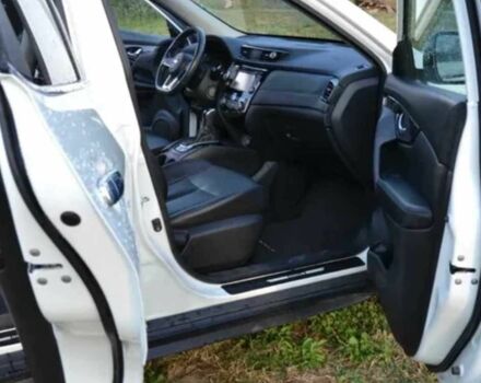 Білий Ніссан Rogue, об'ємом двигуна 2.5 л та пробігом 84 тис. км за 11000 $, фото 5 на Automoto.ua