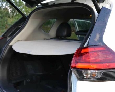 Білий Ніссан Rogue, об'ємом двигуна 2.5 л та пробігом 84 тис. км за 11000 $, фото 7 на Automoto.ua