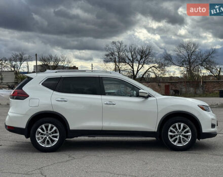 Белый Ниссан Rogue, объемом двигателя 2.49 л и пробегом 132 тыс. км за 16700 $, фото 13 на Automoto.ua