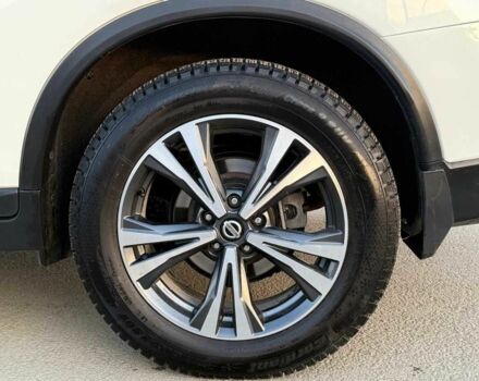 Белый Ниссан Rogue, объемом двигателя 2.5 л и пробегом 126 тыс. км за 14800 $, фото 5 на Automoto.ua