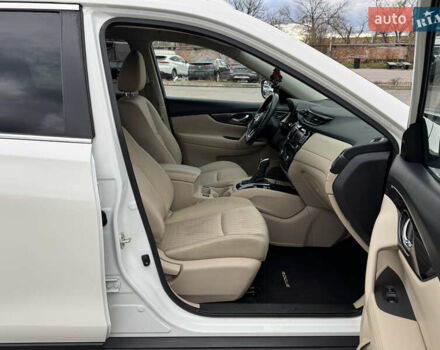 Белый Ниссан Rogue, объемом двигателя 2.49 л и пробегом 132 тыс. км за 16700 $, фото 50 на Automoto.ua