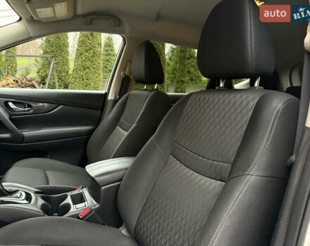 Белый Ниссан Rogue, объемом двигателя 2.5 л и пробегом 138 тыс. км за 13900 $, фото 33 на Automoto.ua