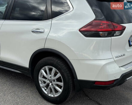 Белый Ниссан Rogue, объемом двигателя 2.49 л и пробегом 132 тыс. км за 16700 $, фото 6 на Automoto.ua