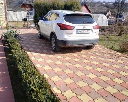 Білий Ніссан Rogue, об'ємом двигуна 2 л та пробігом 65 тис. км за 14500 $, фото 5 на Automoto.ua