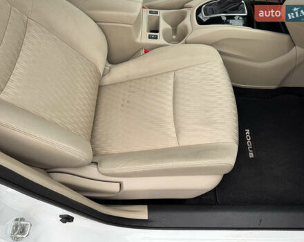 Белый Ниссан Rogue, объемом двигателя 2.49 л и пробегом 132 тыс. км за 16700 $, фото 53 на Automoto.ua