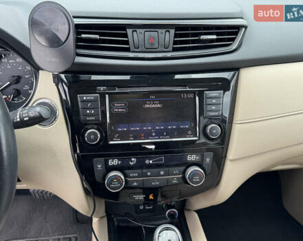 Белый Ниссан Rogue, объемом двигателя 2.49 л и пробегом 132 тыс. км за 16700 $, фото 28 на Automoto.ua