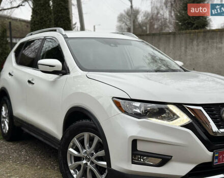 Белый Ниссан Rogue, объемом двигателя 2.5 л и пробегом 138 тыс. км за 13900 $, фото 6 на Automoto.ua