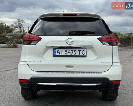 Белый Ниссан Rogue, объемом двигателя 2.49 л и пробегом 132 тыс. км за 16700 $, фото 8 на Automoto.ua