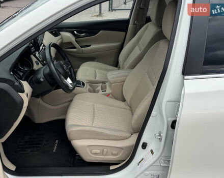 Белый Ниссан Rogue, объемом двигателя 2.49 л и пробегом 132 тыс. км за 16700 $, фото 24 на Automoto.ua