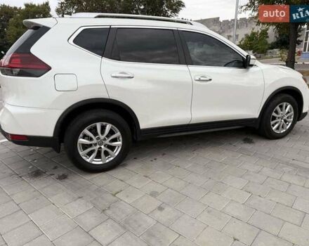 Белый Ниссан Rogue, объемом двигателя 2.5 л и пробегом 76 тыс. км за 14800 $, фото 5 на Automoto.ua