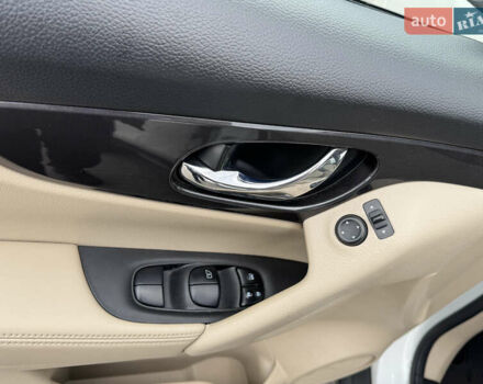 Белый Ниссан Rogue, объемом двигателя 2.49 л и пробегом 132 тыс. км за 16700 $, фото 39 на Automoto.ua