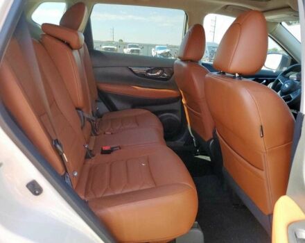 Белый Ниссан Rogue, объемом двигателя 2.5 л и пробегом 55 тыс. км за 2500 $, фото 9 на Automoto.ua