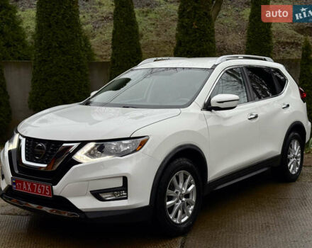Белый Ниссан Rogue, объемом двигателя 2.5 л и пробегом 138 тыс. км за 13900 $, фото 12 на Automoto.ua