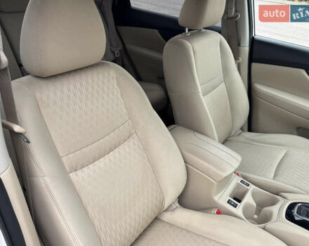 Белый Ниссан Rogue, объемом двигателя 2.49 л и пробегом 132 тыс. км за 16700 $, фото 52 на Automoto.ua