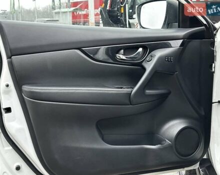 Белый Ниссан Rogue, объемом двигателя 2.49 л и пробегом 86 тыс. км за 20999 $, фото 18 на Automoto.ua