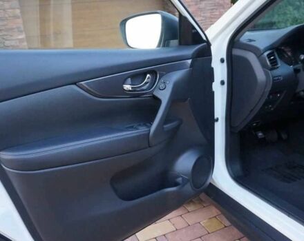 Белый Ниссан Rogue, объемом двигателя 2.5 л и пробегом 84 тыс. км за 14000 $, фото 12 на Automoto.ua