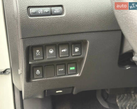 Белый Ниссан Rogue, объемом двигателя 2.49 л и пробегом 117 тыс. км за 17800 $, фото 14 на Automoto.ua