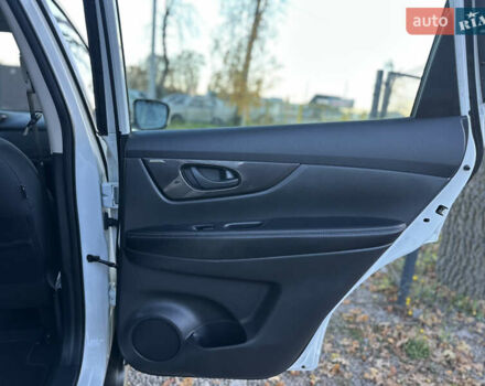 Білий Ніссан Rogue, об'ємом двигуна 2.49 л та пробігом 90 тис. км за 14200 $, фото 40 на Automoto.ua