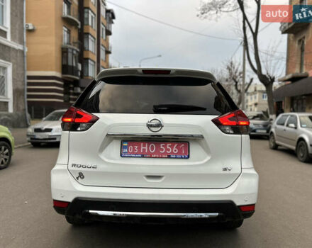 Белый Ниссан Rogue, объемом двигателя 2.49 л и пробегом 164 тыс. км за 14500 $, фото 3 на Automoto.ua