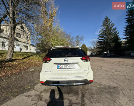 Белый Ниссан Rogue, объемом двигателя 2.49 л и пробегом 83 тыс. км за 16600 $, фото 5 на Automoto.ua