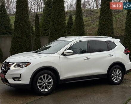 Белый Ниссан Rogue, объемом двигателя 2.5 л и пробегом 138 тыс. км за 13900 $, фото 13 на Automoto.ua