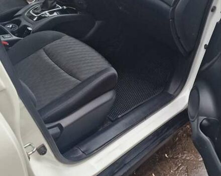 Белый Ниссан Rogue, объемом двигателя 2.49 л и пробегом 89 тыс. км за 16200 $, фото 17 на Automoto.ua