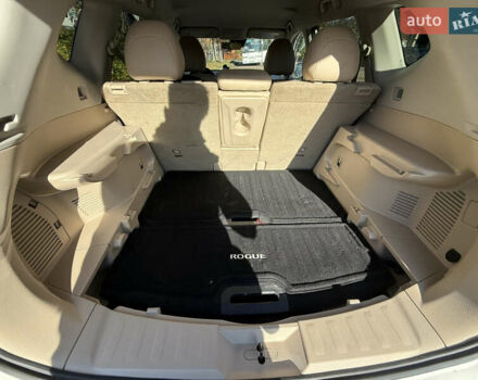 Белый Ниссан Rogue, объемом двигателя 2.49 л и пробегом 83 тыс. км за 16600 $, фото 14 на Automoto.ua