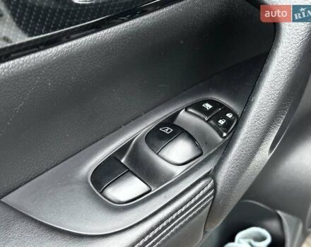 Белый Ниссан Rogue, объемом двигателя 2.49 л и пробегом 86 тыс. км за 20999 $, фото 19 на Automoto.ua