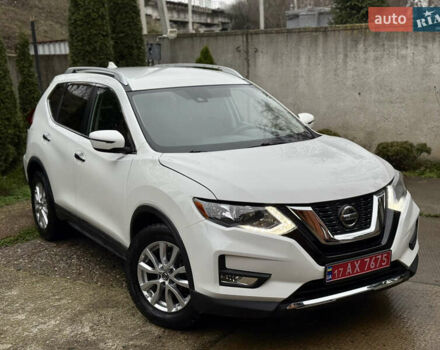 Белый Ниссан Rogue, объемом двигателя 2.5 л и пробегом 138 тыс. км за 13900 $, фото 9 на Automoto.ua