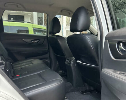 Белый Ниссан Rogue, объемом двигателя 2.49 л и пробегом 164 тыс. км за 14500 $, фото 11 на Automoto.ua