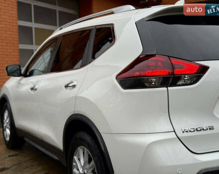 Белый Ниссан Rogue, объемом двигателя 2.5 л и пробегом 138 тыс. км за 13900 $, фото 20 на Automoto.ua