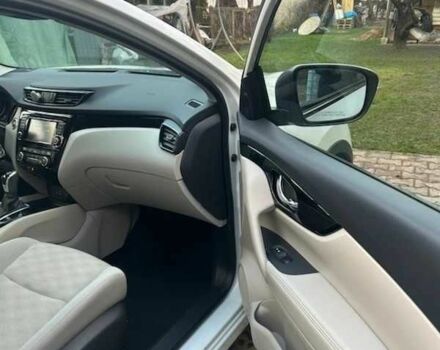 Белый Ниссан Rogue, объемом двигателя 2 л и пробегом 103 тыс. км за 11400 $, фото 12 на Automoto.ua