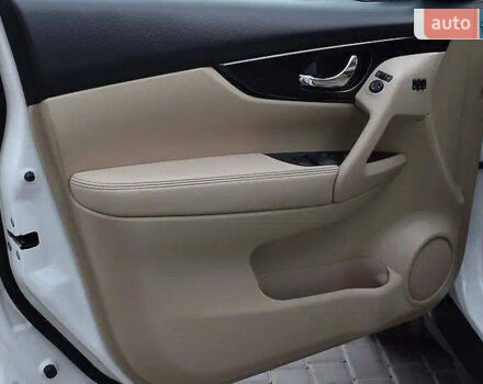 Білий Ніссан Rogue, об'ємом двигуна 2.49 л та пробігом 105 тис. км за 17500 $, фото 10 на Automoto.ua