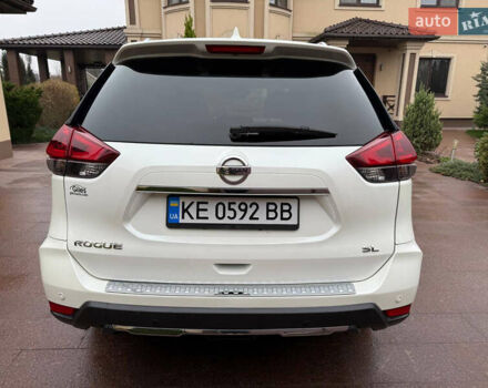 Белый Ниссан Rogue, объемом двигателя 2.49 л и пробегом 117 тыс. км за 17800 $, фото 7 на Automoto.ua