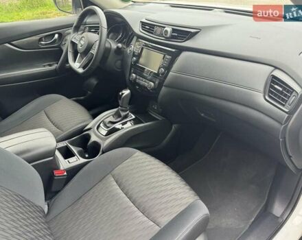 Білий Ніссан Rogue, об'ємом двигуна 2.49 л та пробігом 104 тис. км за 16500 $, фото 10 на Automoto.ua