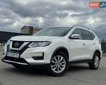 Белый Ниссан Rogue, объемом двигателя 2.49 л и пробегом 132 тыс. км за 16700 $, фото 2 на Automoto.ua