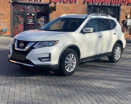 Белый Ниссан Rogue, объемом двигателя 2.5 л и пробегом 63 тыс. км за 12800 $, фото 2 на Automoto.ua