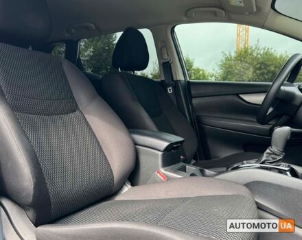 Белый Ниссан Rogue, объемом двигателя 2 л и пробегом 63 тыс. км за 17200 $, фото 8 на Automoto.ua