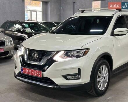Белый Ниссан Rogue, объемом двигателя 2.5 л и пробегом 103 тыс. км за 16999 $, фото 2 на Automoto.ua
