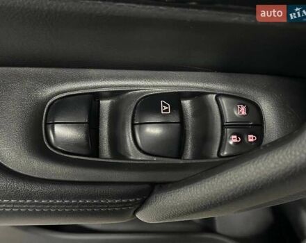 Белый Ниссан Rogue, объемом двигателя 2.5 л и пробегом 103 тыс. км за 16999 $, фото 13 на Automoto.ua