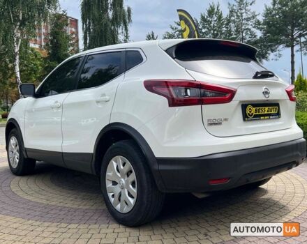 Белый Ниссан Rogue, объемом двигателя 2 л и пробегом 63 тыс. км за 17200 $, фото 4 на Automoto.ua