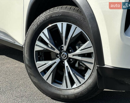 Білий Ніссан Rogue, об'ємом двигуна 2.49 л та пробігом 94 тис. км за 21499 $, фото 25 на Automoto.ua